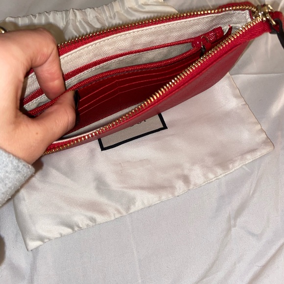 Gucci- Made in Italy- Wrist Purse - Picture 5 of 7